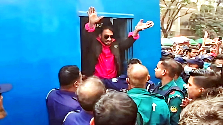সাব্বির হত্যা মামলায় খালাস পেলেন জাকির খাঁন সাব্বির হত্যা মামলায় খালাস পেলেন জাকির খাঁন