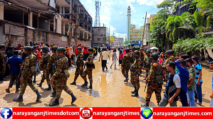 বেতন পরিশোধ না করে কারখানা লে-অফ : সড়ক অবরোধ, শ্রমিক বিক্ষোভ বেতন পরিশোধ না করে কারখানা লে-অফ : সড়ক অবরোধ, শ্রমিক বিক্ষোভ