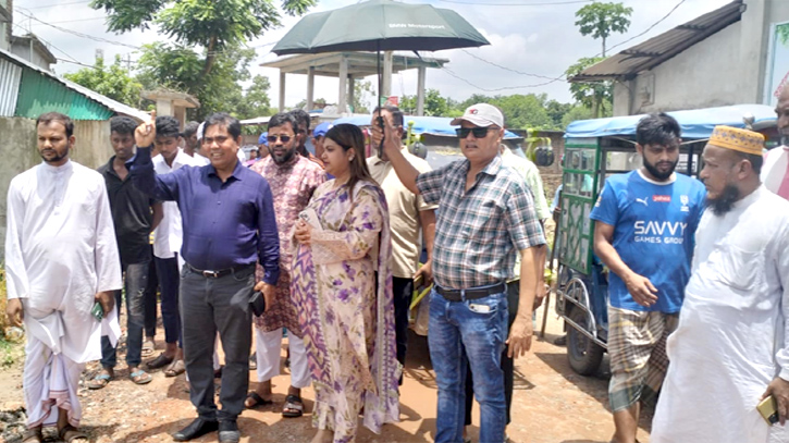 সোনারগাঁয়ের রাস্তার প্রশস্তকরণ কাজের পরিদর্শনে ইউএনও
