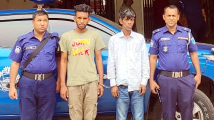 সিদ্ধিরগঞ্জে ৬০০ পিস ইয়াবাসহ মাদক সম্রাট হাবিুবর ও তার সহযোগী গ্রেপ্তার সিদ্ধিরগঞ্জে ৬০০ পিস ইয়াবাসহ মাদক সম্রাট হাবিুবর ও তার সহযোগী গ্রেপ্তার