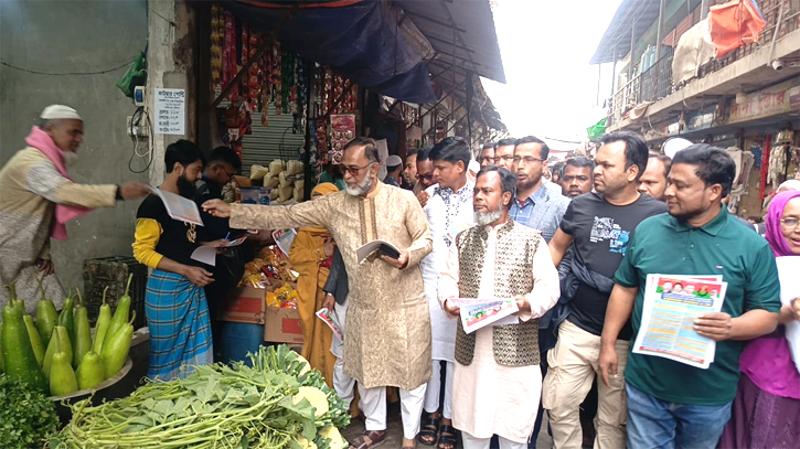 তারেক রহমান ছাত্র-জনতার পাশাপাশি দেশবাসীকে ঐক্যবদ্ধ করেন : মুকুল তারেক রহমান ছাত্র-জনতার পাশাপাশি দেশবাসীকে ঐক্যবদ্ধ করেন : মুকুল