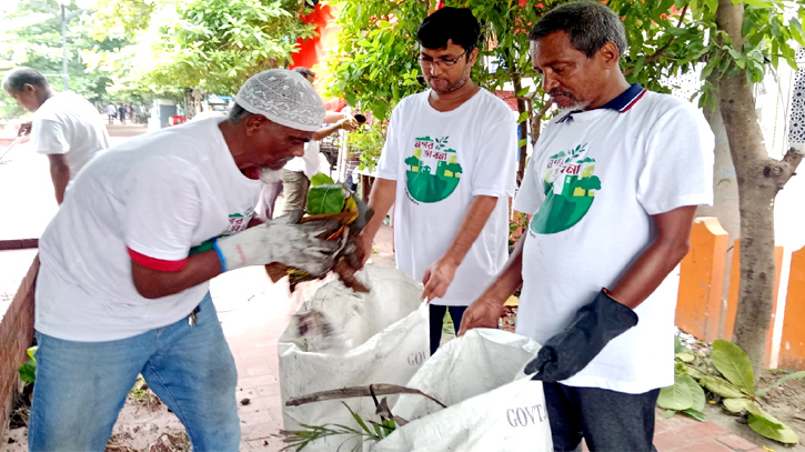 ১৫নং ওয়ার্ডে নগর ভাবনার পরিচ্ছন্নতা অভিযান ১৫নং ওয়ার্ডে নগর ভাবনার পরিচ্ছন্নতা অভিযান