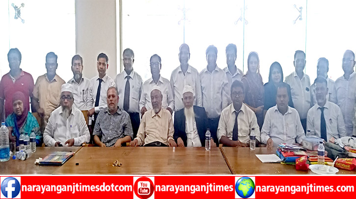 আদালতপাড়ায় বৃহত্তর কুমিল্লা আইনজীবী কল্যাণ সমিতির আলোচনা সভা অনুষ্ঠিত আদালতপাড়ায় বৃহত্তর কুমিল্লা আইনজীবী কল্যাণ সমিতির আলোচনা সভা অনুষ্ঠিত