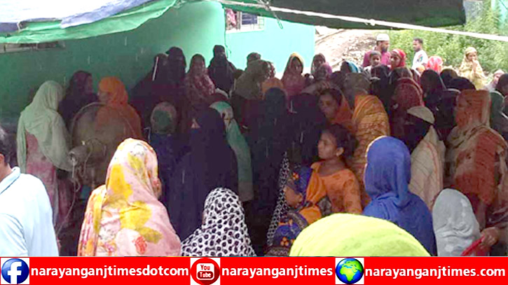 বন্দরে মেয়ের মৃত্যুর খবর শুনে মায়ের মৃত্যু বন্দরে মেয়ের মৃত্যুর খবর শুনে মায়ের মৃত্যু