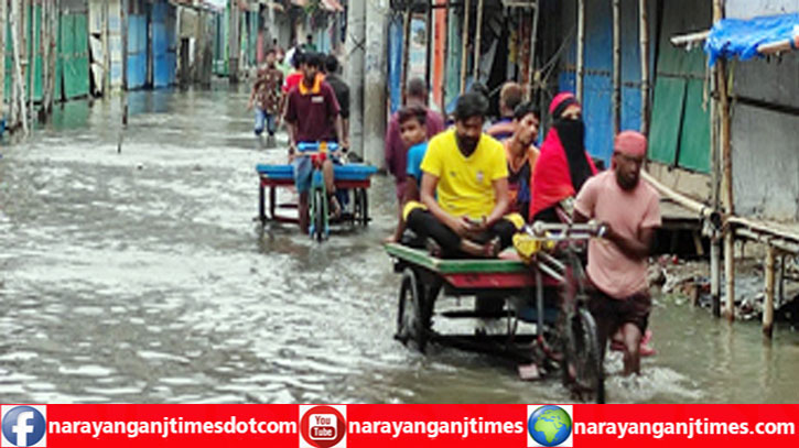 বৃষ্টি নেই তবুও হাটু পানি মাসদাইর বিসিক সড়কে