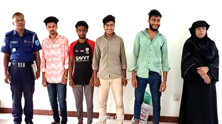 বন্দরে বিভিন্ন ওয়ারেন্টে মহিলাসহ গ্রেপ্তার ২ বন্দরে বিভিন্ন ওয়ারেন্টে মহিলাসহ গ্রেপ্তার ২