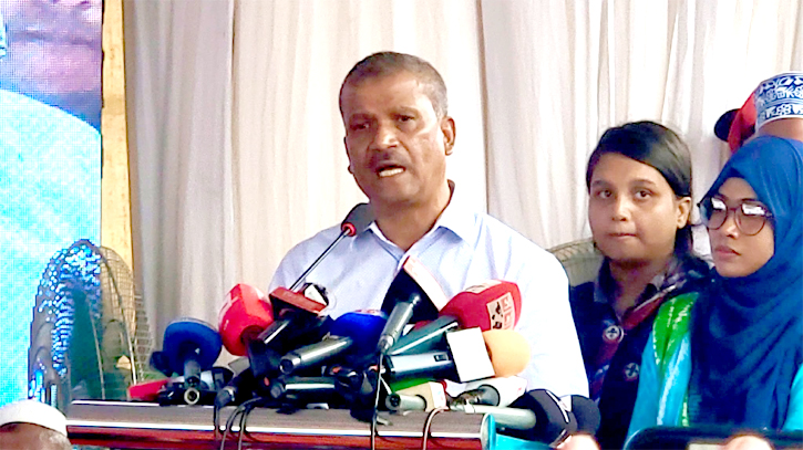 চাঁদাবাজ লুটেরাদের বিরুদ্ধে ঐক্যবদ্ধভাবে প্রতিরোধ গড়ে তুলতে হবে : উপদেষ্টা আসিফ নজরুল চাঁদাবাজ লুটেরাদের বিরুদ্ধে ঐক্যবদ্ধভাবে প্রতিরোধ গড়ে তুলতে হবে : উপদেষ্টা আসিফ নজরুল