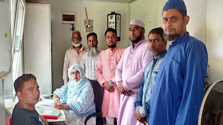 সিদ্ধিরগঞ্জে প্রতিবন্ধী জনগোষ্ঠির মাঝে ফ্রি থেরাপী সেবা প্রদান সিদ্ধিরগঞ্জে প্রতিবন্ধী জনগোষ্ঠির মাঝে ফ্রি থেরাপী সেবা প্রদান