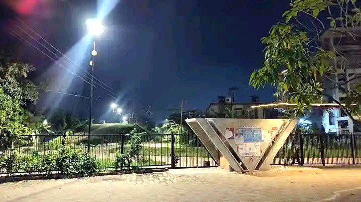 অনিরাপদ সিটি পার্কের পিছনে অংশ, দিনে-দুপুরে ছিনতাই অনিরাপদ সিটি পার্কের পিছনে অংশ, দিনে-দুপুরে ছিনতাই