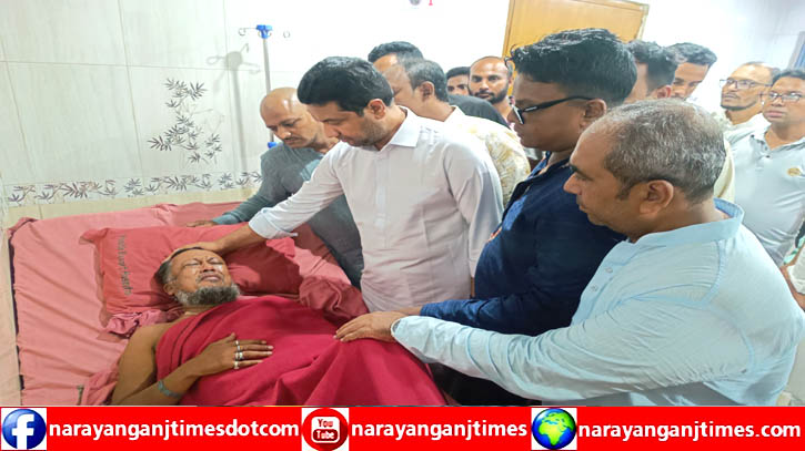 গুরুতর আহত সদস্য সচিব টিপু`র পাশে বিএনপি নেতা আজাদ গুরুতর আহত সদস্য সচিব টিপু`র পাশে বিএনপি নেতা আজাদ