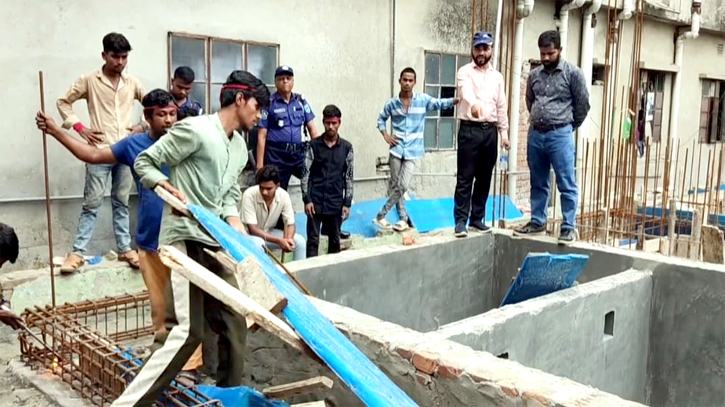 ফতুল্লায় নির্মাণাধীন সাতটি ভবনে রাজউকের উচ্ছেদ অভিযান ফতুল্লায় নির্মাণাধীন সাতটি ভবনে রাজউকের উচ্ছেদ অভিযান