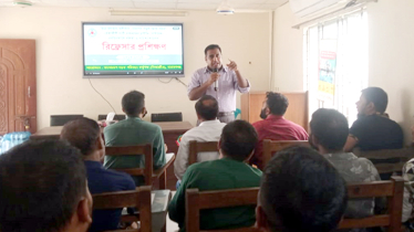 পেশাজীবী গাড়িচালকদের রিফ্রেশার প্রশিক্ষণ কর্মশালা অনুষ্ঠিত