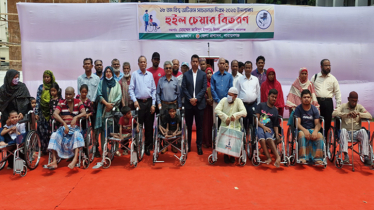 বিশেষ শিশুদের পাশে নারায়ণগঞ্জ ডিসি  ‘ভিন্নতা নয়, সম্ভাবনার প্রতীক অটিজম’