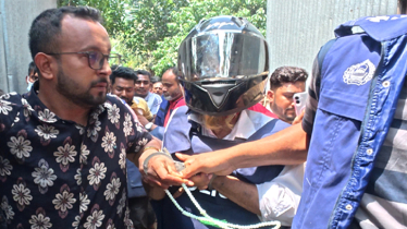আড়াইহাজারে স্ত্রীকে গলা কেটে হত্যা, স্বামী আটক  