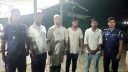 অস্ত্রের মুখে এক হাটের গরু অন্য হাটে নামানোর অভিযোগে আটক ৩