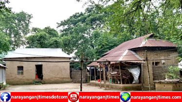 হারিয়ে যাচ্ছে রূপগঞ্জের গ্রামীন ঐতিহ্য মাটির ঘর হারিয়ে যাচ্ছে রূপগঞ্জের গ্রামীন ঐতিহ্য মাটির ঘর