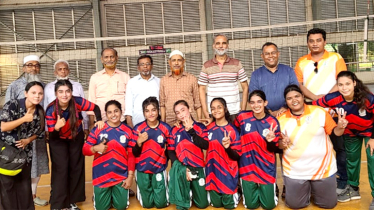 আন্তঃ কলেজ ভলিবল ক্রীড়া প্রতিযোগিতায় চ্যাম্পিয়ন নারায়ণগঞ্জ কলেজ