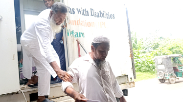 সোনারগাঁয়ে প্রতিবন্ধী জনগোষ্ঠীকে বিনামূল্যে চিকিৎসা সেবা প্রদান