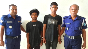 বন্দরে চোর সন্দেহে ২ যুবক আটক 