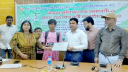 বন্দরে বালক (অনূর্ধ্ব-১৪) সাঁতার প্রশিক্ষণের সনদ পত্র বিতরণ