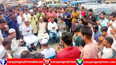 সিদ্ধিরগঞ্জে প্রয়াত চালক ও শ্রমিকদের আত্মার মাগফেরাত কামনায় দোয়া