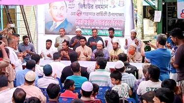 ৬নং ওয়ার্ড স্বেচ্ছাসেবক দলের দোয়া মাহফিল ও তোবারক বিতরণ