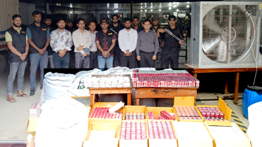 সিদ্ধিরগঞ্জে রাজস্ব ফাঁকি দিয়ে অবৈধ সিগারেট বাজারজাত : দণ্ড 