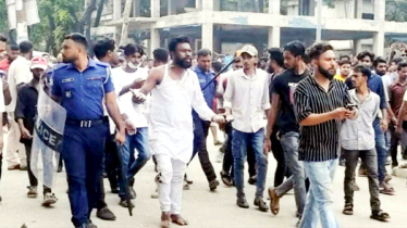 ফতুল্লায় পশুর হাটের দরপত্র নিয়ে দফায় দফায় সংঘর্ষে আহত ২০, আটক ৮