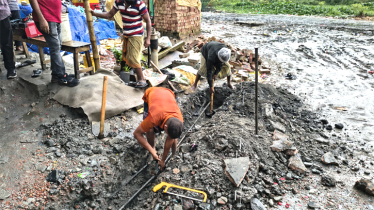 ফতুল্লায় অবৈধ গ্যাস সংযোগ বিচ্ছিন্ন, দুই প্রতিষ্ঠানকে জরিমানা 