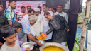২নং ওয়ার্ড বিএনপির উদ্যোগে মানুষের মাঝে খাবার বিতরণ, দোয়া
