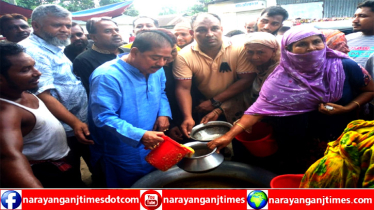 সাবেক রাষ্ট্রপতি এরশাদ’র মৃত্যুবার্ষিকীতে ২১নং ওয়ার্ডে মিলাদ দোয়া ও খাবার বিতরণ