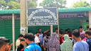 আদালতের নিষেধাজ্ঞা অমান্য করে মসজিদের নামে সাইনবোর্ড স্থাপন