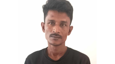 বন্দরে মোবাইল চোর নাহিদ আটক