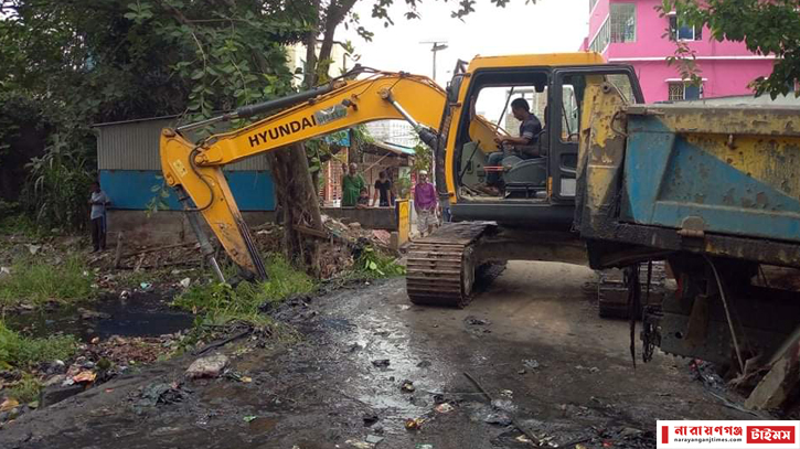 অবশেষে নলখালী খাল পরিষ্কার হয়েও হলো না 