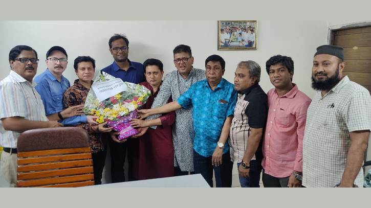 নারায়ণগঞ্জ প্রেসক্লাবে সবুজ আউট শাওন ইন নারায়ণগঞ্জ প্রেসক্লাবে সবুজ আউট শাওন ইন
