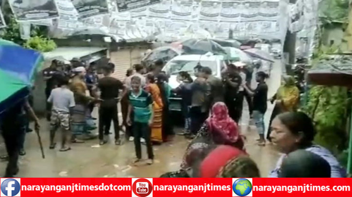 নৌকা প্রতীকে ভোট না দেয়ায় চার ভোটারকে মারধরের অভিযোগ নৌকা প্রতীকে ভোট না দেয়ায় চার ভোটারকে মারধরের অভিযোগ