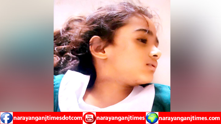 মায়ের সাথে অভিমান করে চতুর্থ শ্রেনীর ছাত্রীর আত্মহত্যা মায়ের সাথে অভিমান করে চতুর্থ শ্রেনীর ছাত্রীর আত্মহত্যা
