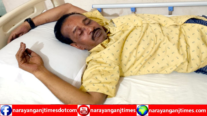আড়াইহাজারে সাংবাদিকের উপর হামলা, দৃষ্টান্তমূলক শাস্তির দাবি আড়াইহাজারে সাংবাদিকের উপর হামলা, দৃষ্টান্তমূলক শাস্তির দাবি
