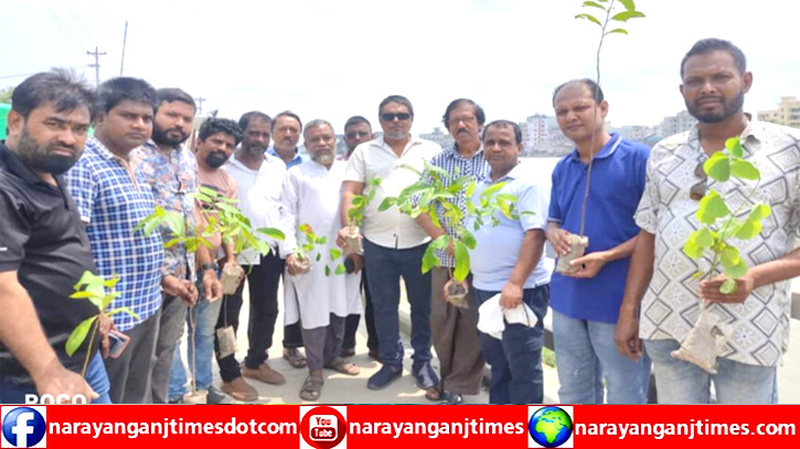 বন্দরে সপ্তাহ ব্যাপী বৃক্ষরোপন কর্মসূচির ২য় দিনে বিভিন্নস্থানে বৃক্ষরোপন বন্দরে সপ্তাহ ব্যাপী বৃক্ষরোপন কর্মসূচির ২য় দিনে বিভিন্নস্থানে বৃক্ষরোপন