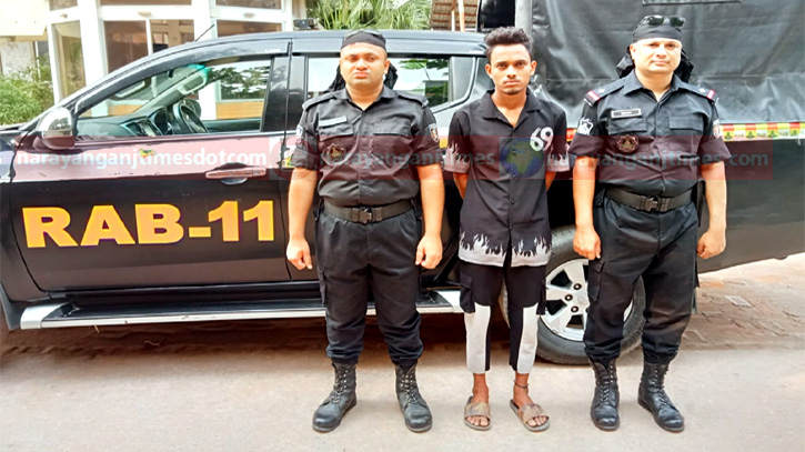 আড়াইহাজারে মাদ্রাসা ছাত্র হত্যা মামলার যাবজ্জীবন সাজাপ্রাপ্ত আসামি গ্রেপ্তার আড়াইহাজারে মাদ্রাসা ছাত্র হত্যা মামলার যাবজ্জীবন সাজাপ্রাপ্ত আসামি গ্রেপ্তার
