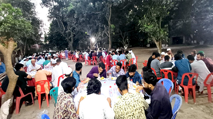 সোনারগাঁয়ে জাতীয় নাগরিক পার্টি-এনসিপির ইফতার ও দোয়া মাহফিল সোনারগাঁয়ে জাতীয় নাগরিক পার্টি-এনসিপির ইফতার ও দোয়া মাহফিল
