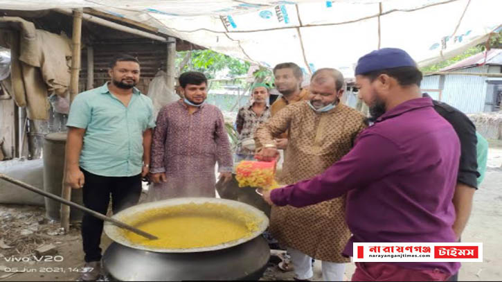 শম্ভুপুরা ইউনিয়ন যুবদলের দোয়া ও খাবার বিতরণ