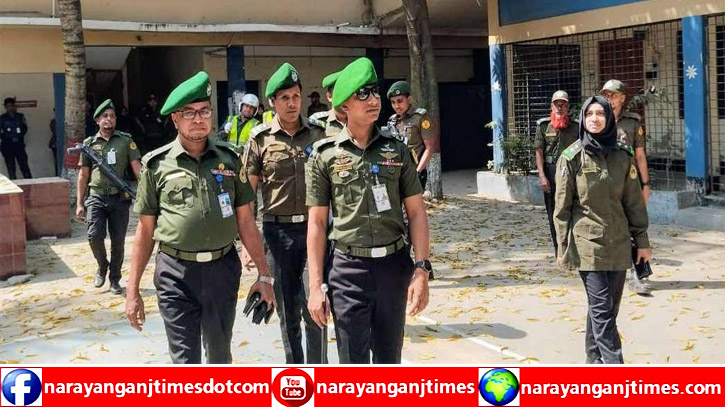ফতুল্লায় ভোট কেন্দ্র পরিদর্শনে আনসার ও ভিডিপি জেলা কমান্ড্যান্ট মাহবুবুর ফতুল্লায় ভোট কেন্দ্র পরিদর্শনে আনসার ও ভিডিপি জেলা কমান্ড্যান্ট মাহবুবুর