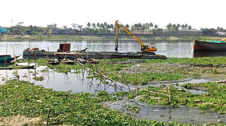 বন্দরে শীতলক্ষ্যা নদীর মাটি লুটের ঘটনায় বিআইডব্লিউটিএ’র মামলা 