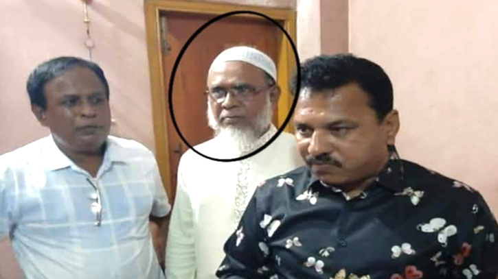 আড়াইহাজারে আওয়ামী লীগ নেতা গ্রেপ্তার আড়াইহাজারে আওয়ামী লীগ নেতা গ্রেপ্তার