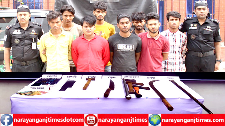 অরক্ষিত ঢাকা-চট্রগ্রাম মহাসড়ক, বেড়েছে ডাকাত চক্রের তৎপরতা অরক্ষিত ঢাকা-চট্রগ্রাম মহাসড়ক, বেড়েছে ডাকাত চক্রের তৎপরতা