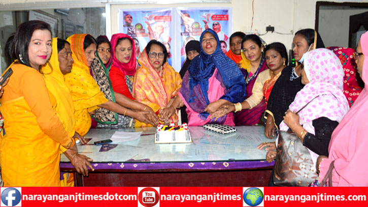 আনন্দ র্যালি ও কেক কেটে জেলা মহিলা আওয়ামী লীগের প্রতিষ্ঠাবার্ষিকী পালন আনন্দ র্যালি ও কেক কেটে জেলা মহিলা আওয়ামী লীগের প্রতিষ্ঠাবার্ষিকী পালন