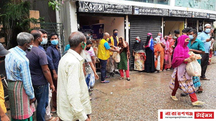 লায়ন্স ক্লাব অব ঢাকা নারায়ণগঞ্জ ওয়ারিয়র্স’র খাদ্য সহায়তা