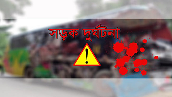 সোনারগাঁয়ে ট্রাক নিয়ন্ত্রণ হারিয়ে হেলপার