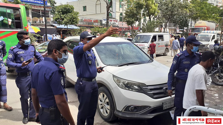 নগরীর যানজট নিরসনে ট্রাফিক পুলিশের অভিযান